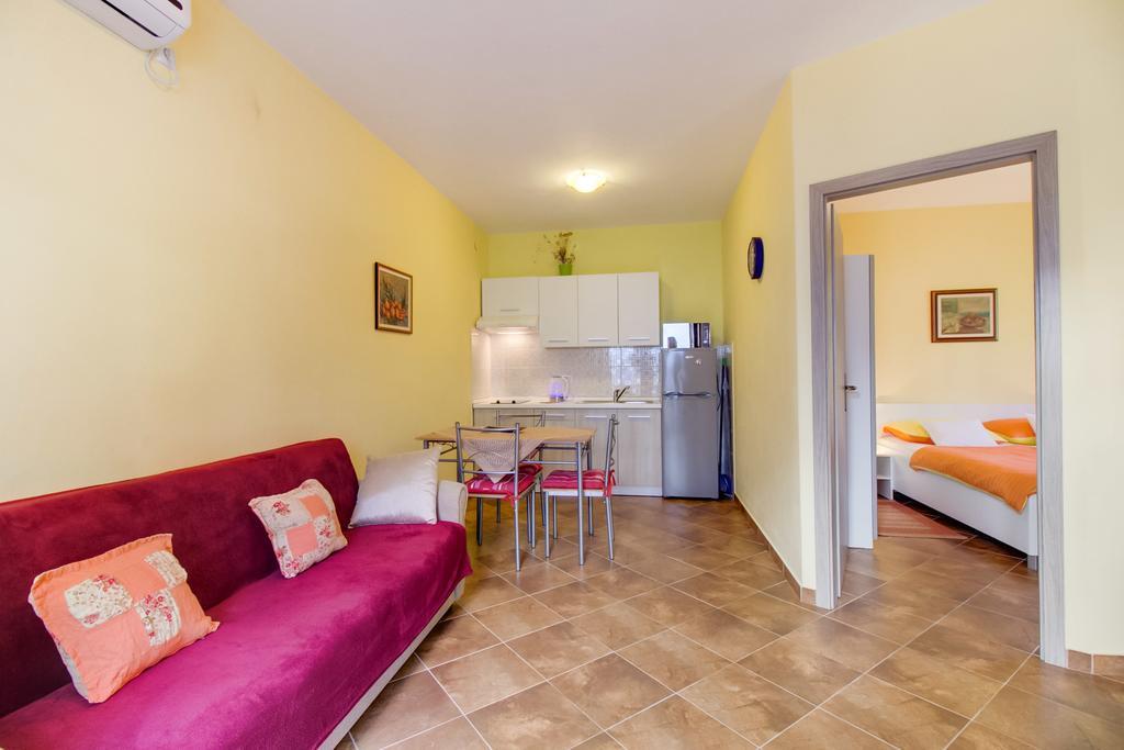 Abba Apartments Малий Лошинь Екстер'єр фото