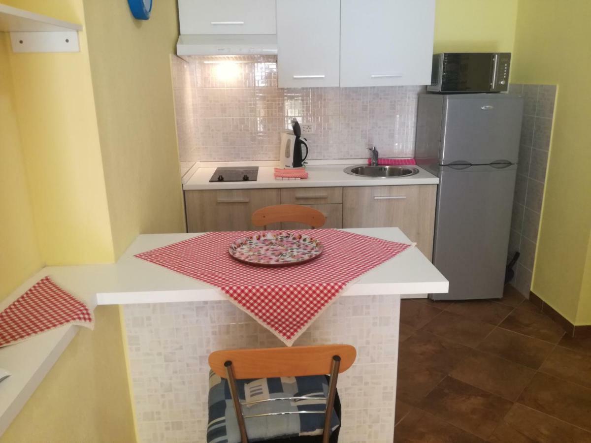 Abba Apartments Малий Лошинь Екстер'єр фото