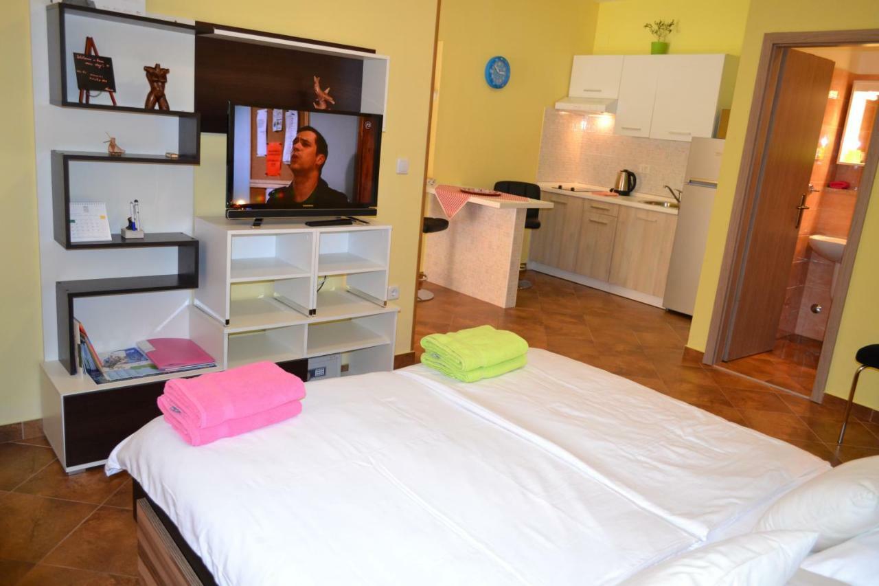Abba Apartments Малий Лошинь Екстер'єр фото