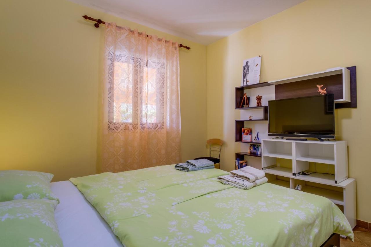 Abba Apartments Малий Лошинь Екстер'єр фото